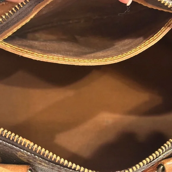 Elegant LV Monogram speedy 25 Bag - Picture 6 of 13